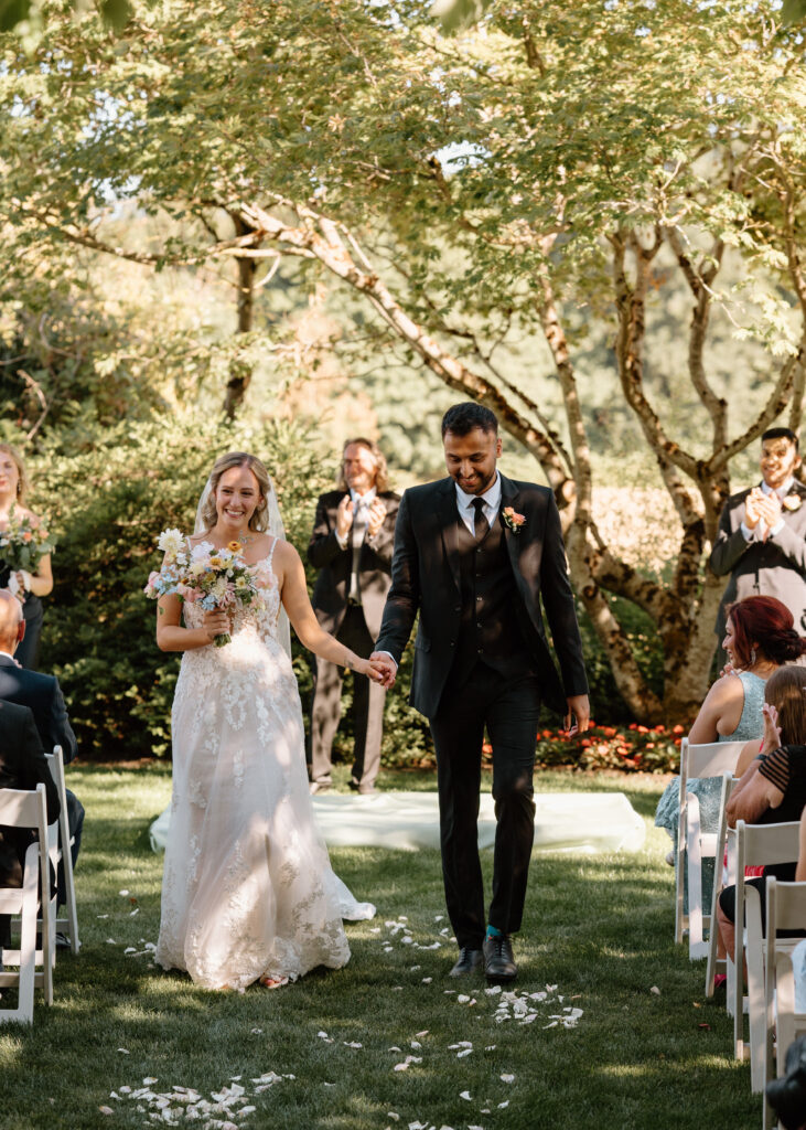 Oregon Photographer, backyard wedding, Bridal portraits, large groom portraits 