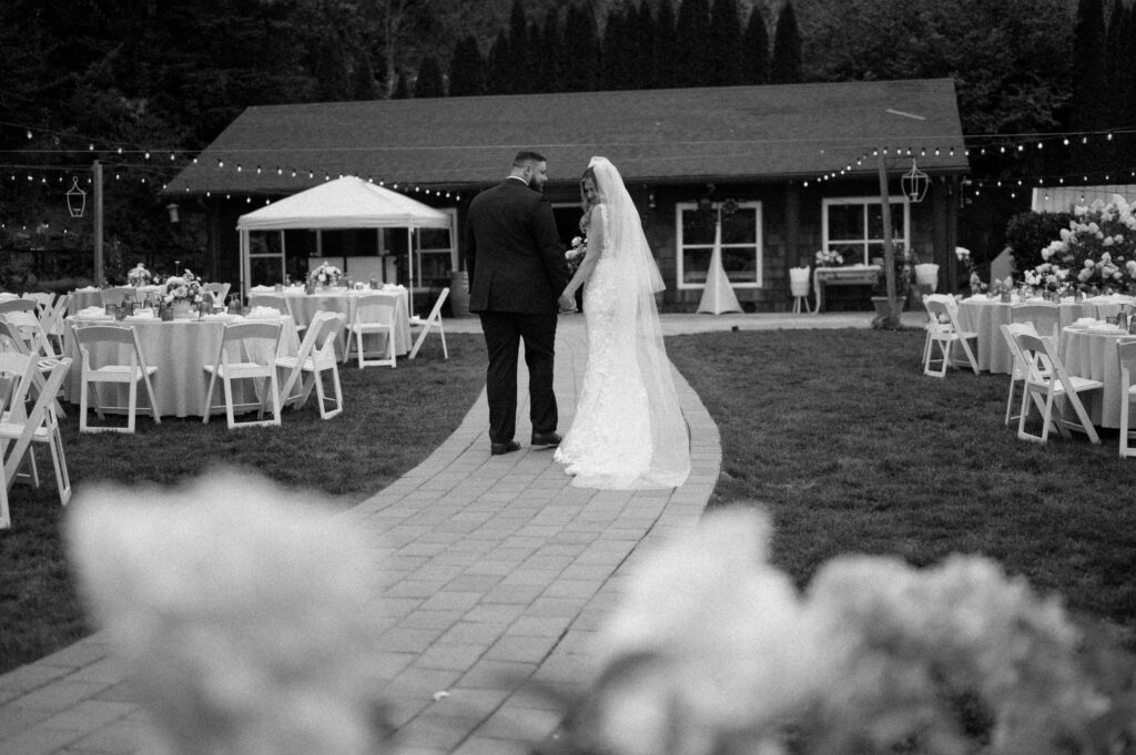 Washington Wedding Photographer detail photos, Cape Horn Estate, Summer Wedding. Floral wedding theme. Oregon Wedding Photographer, Ceremony