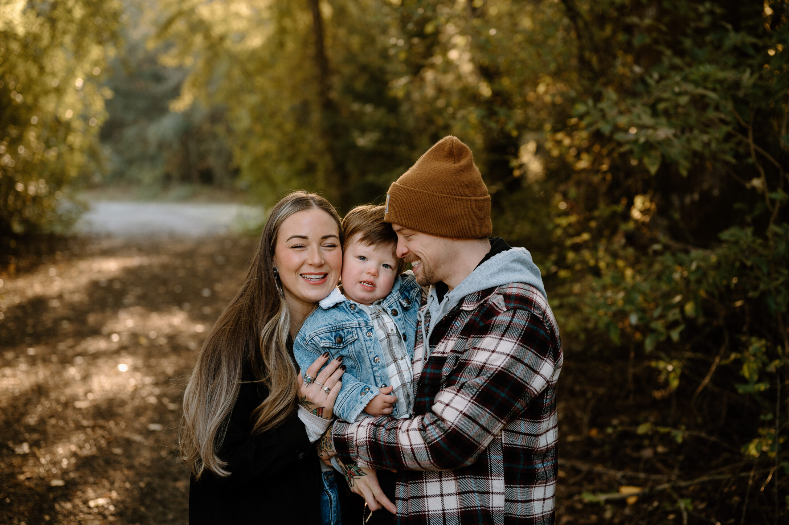 Fall family photos Vancouver Washington, Portland Or Family Photographer, what to wear family pictures, PNW, tattooed family