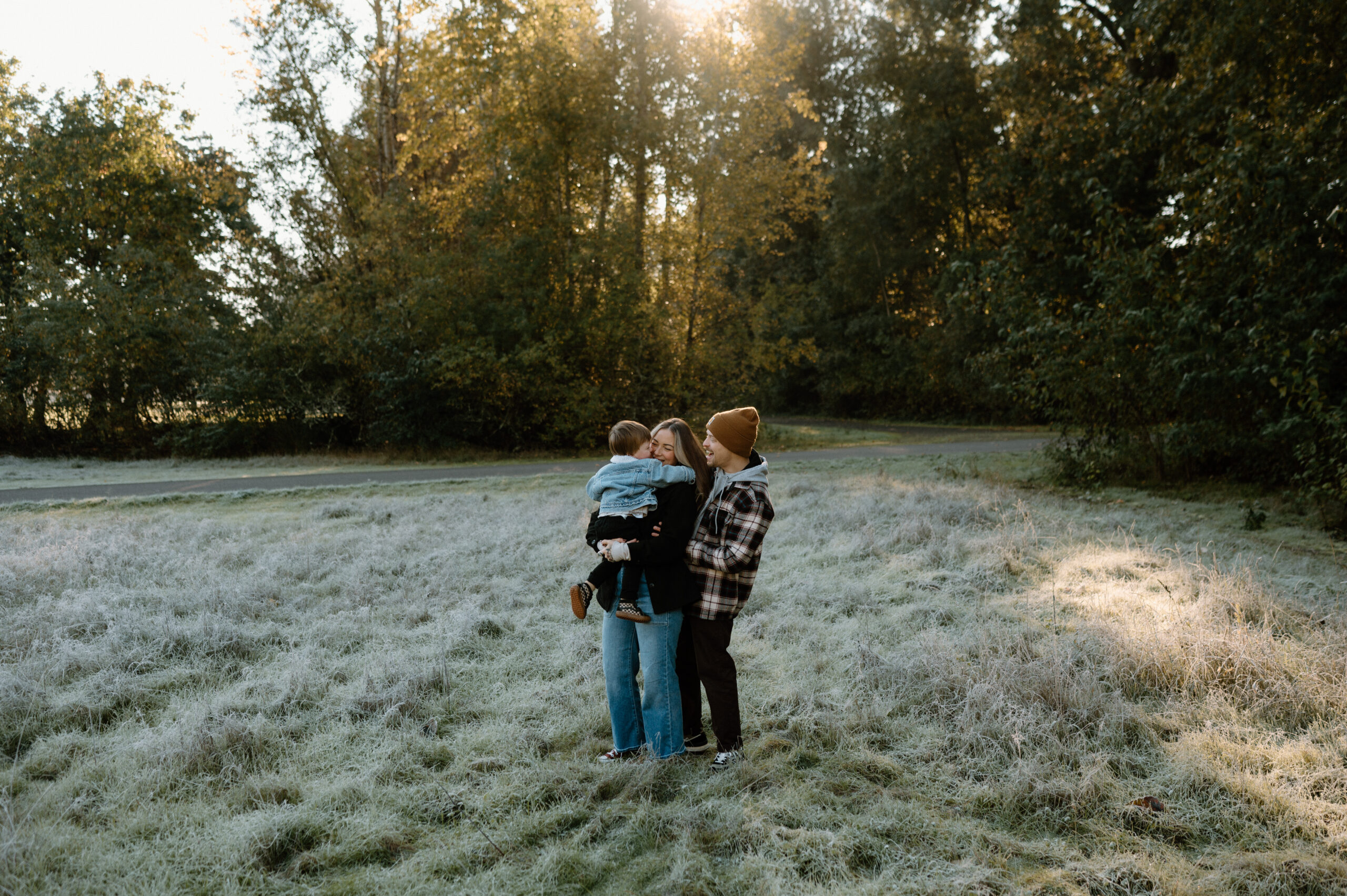 Fall family photos Vancouver Washington, Portland Or Family Photographer, what to wear family pictures, PNW, tattooed family