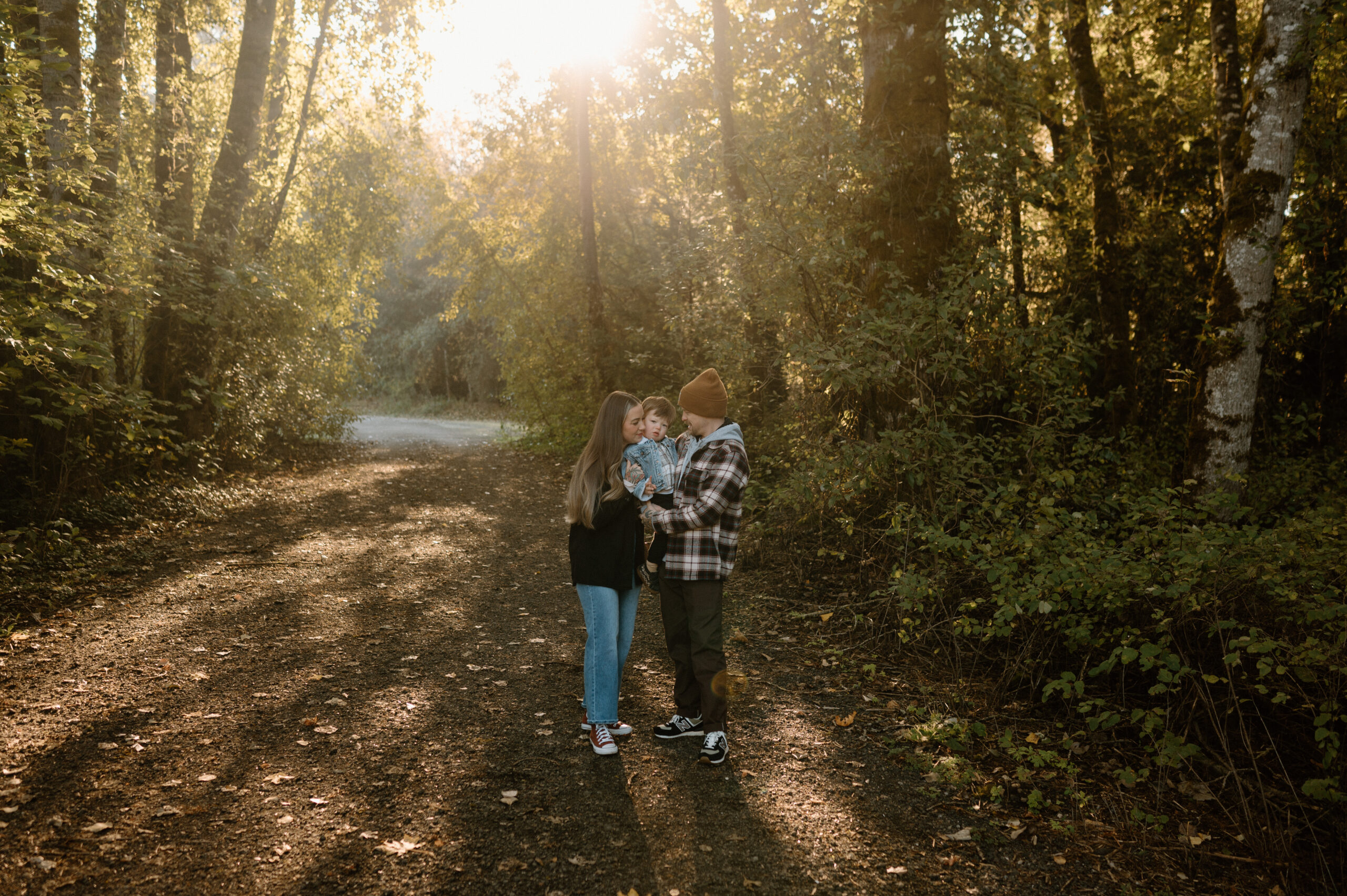 Fall family photos Vancouver Washington, Portland Or Family Photographer, what to wear family pictures, PNW, tattooed family