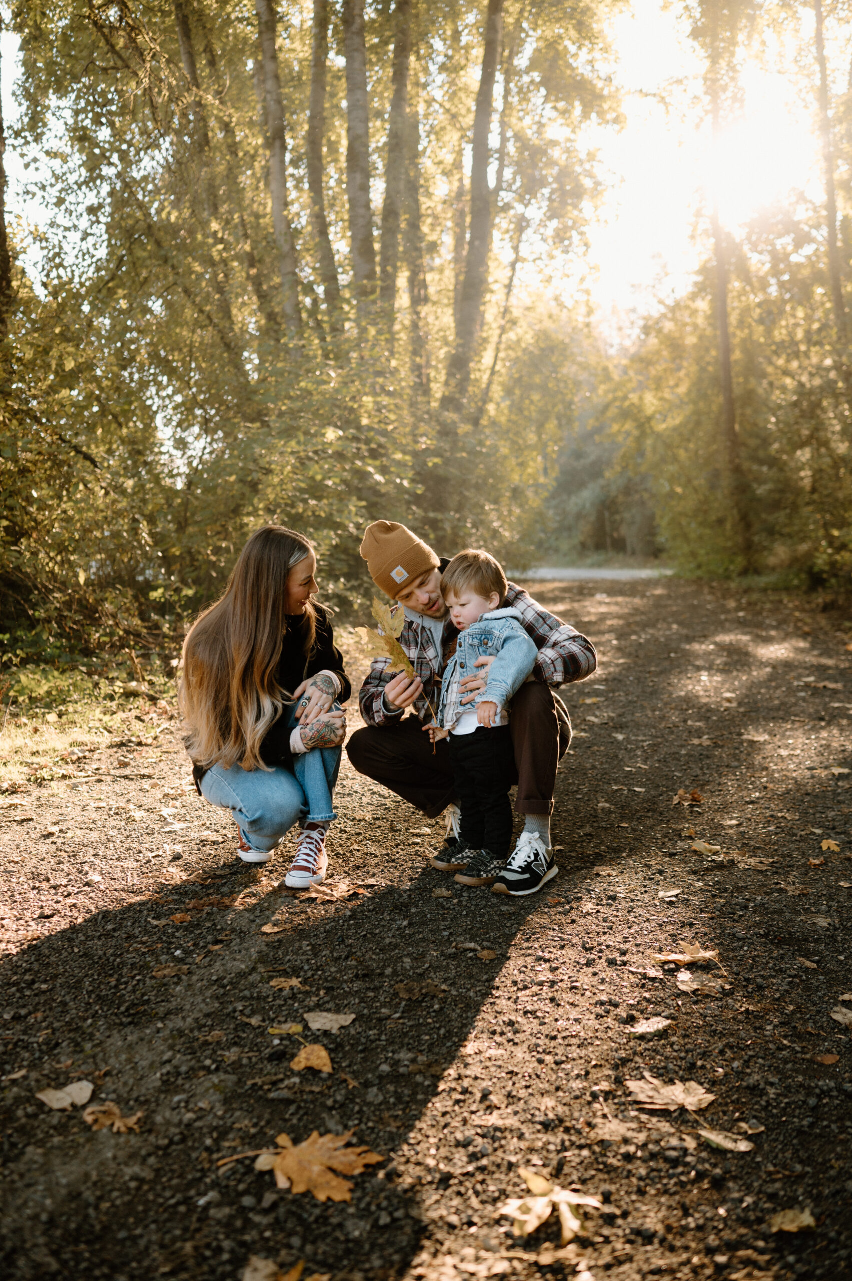 Fall family photos Vancouver Washington, Portland Or Family Photographer, what to wear family pictures, PNW, tattooed family