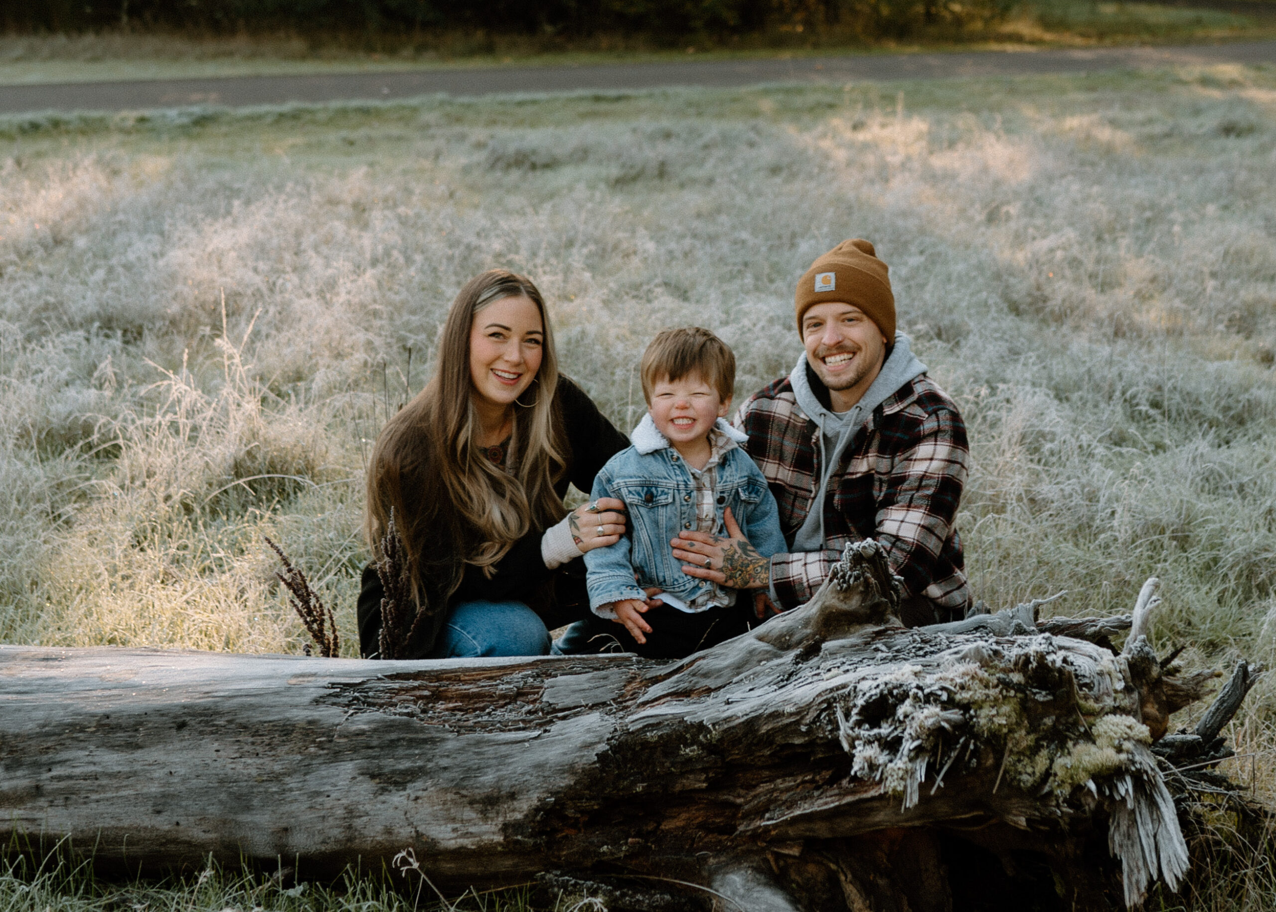 Fall family photos Vancouver Washington, Portland Or Family Photographer, what to wear family pictures, PNW, tattooed family