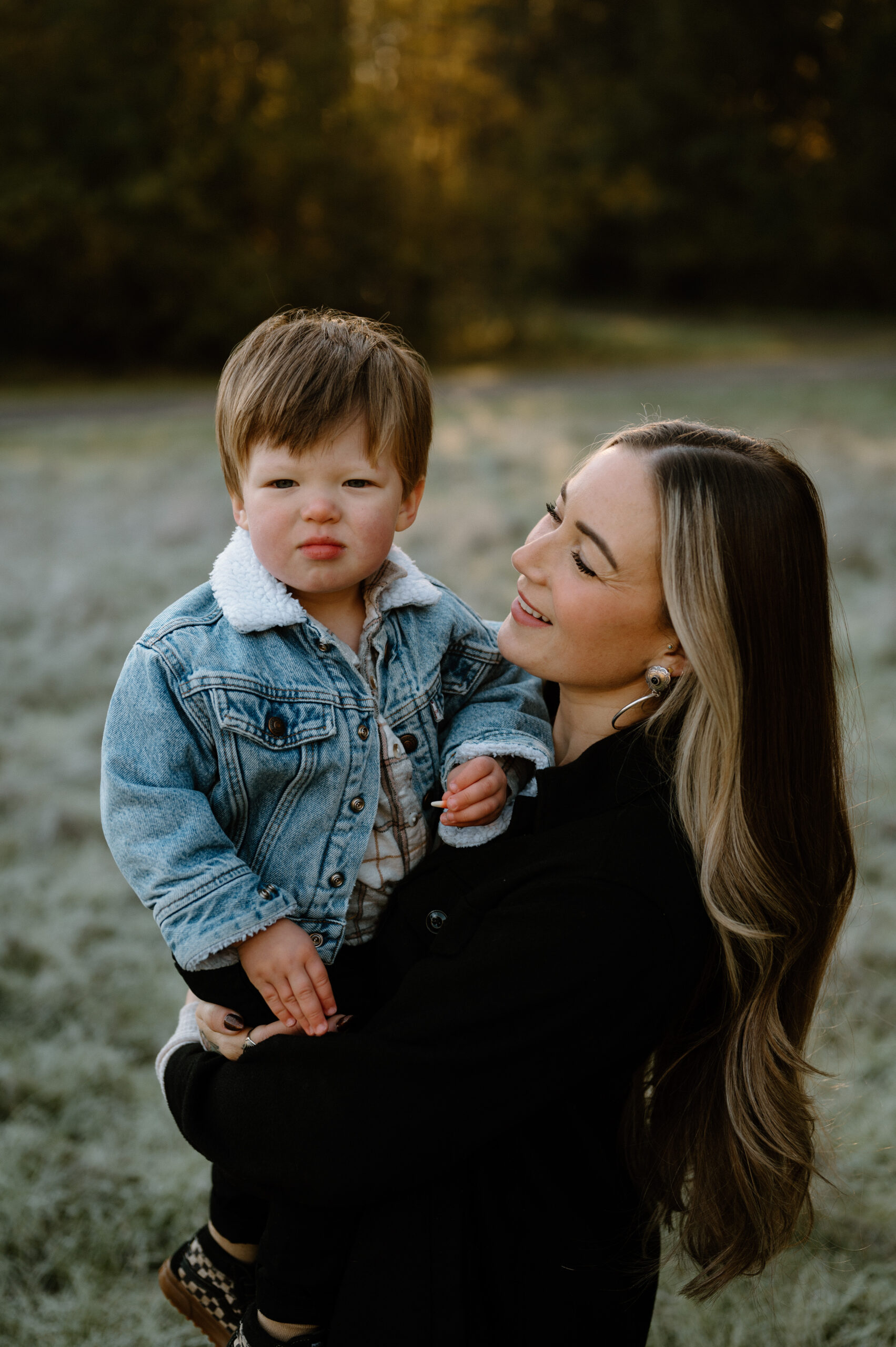 Fall family photos Vancouver Washington, Portland Or Family Photographer, what to wear family pictures, PNW, tattooed family