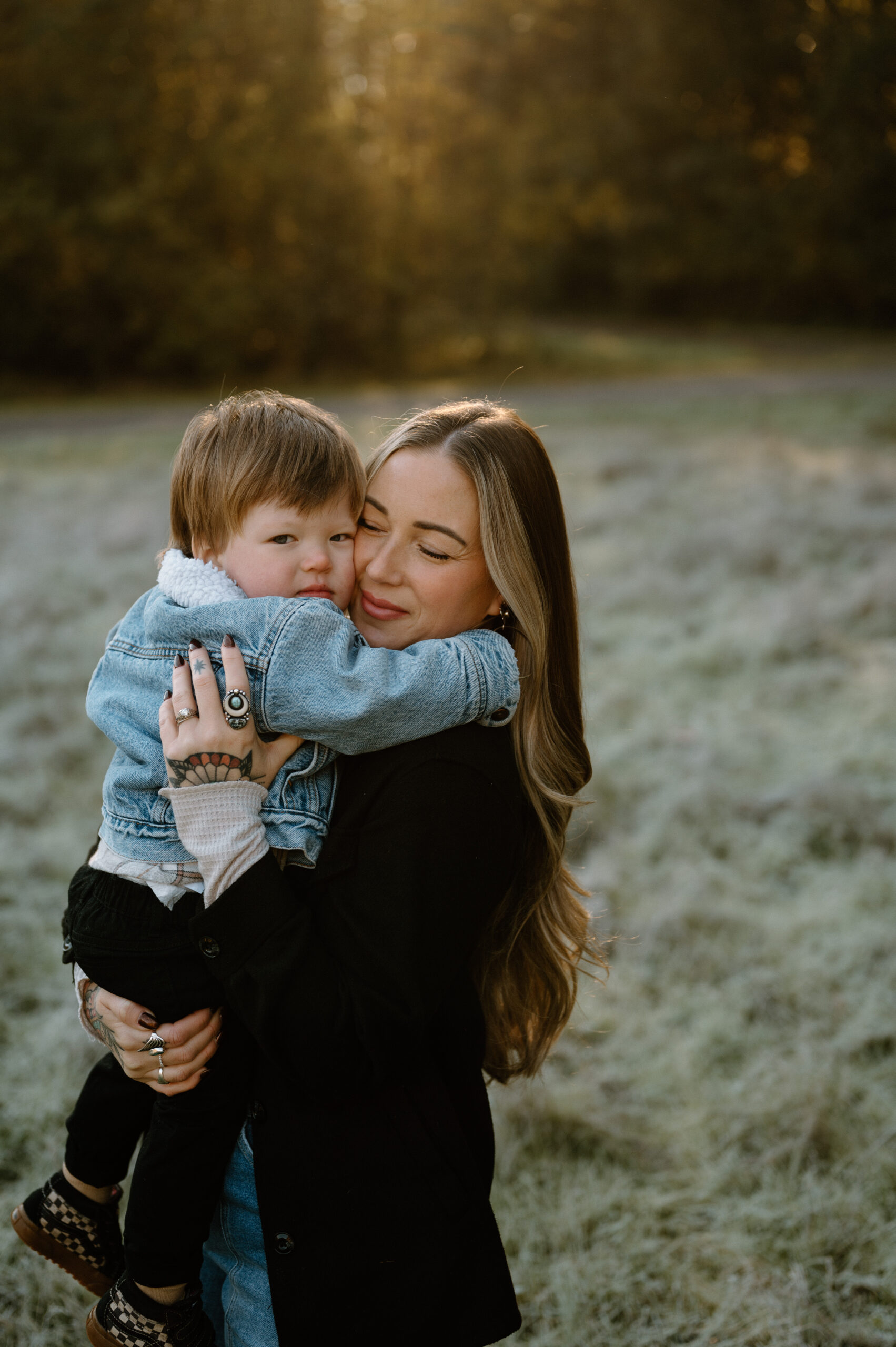 Fall family photos Vancouver Washington, Portland Or Family Photographer, what to wear family pictures, PNW, tattooed family