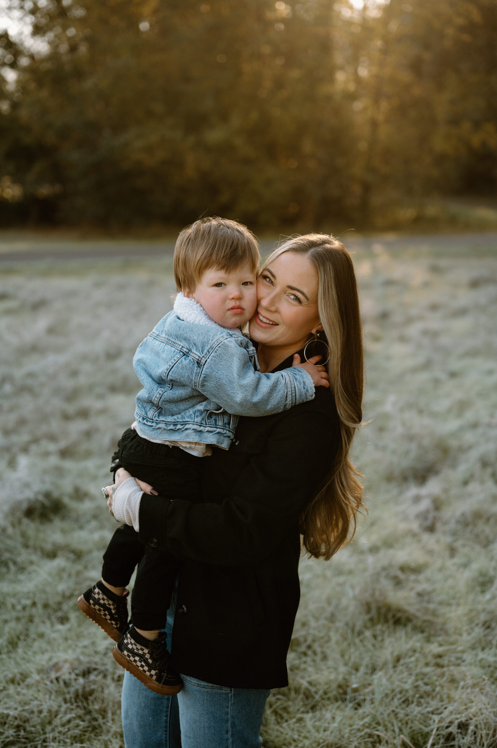 Fall family photos Vancouver Washington, Portland Or Family Photographer, what to wear family pictures, PNW, tattooed family