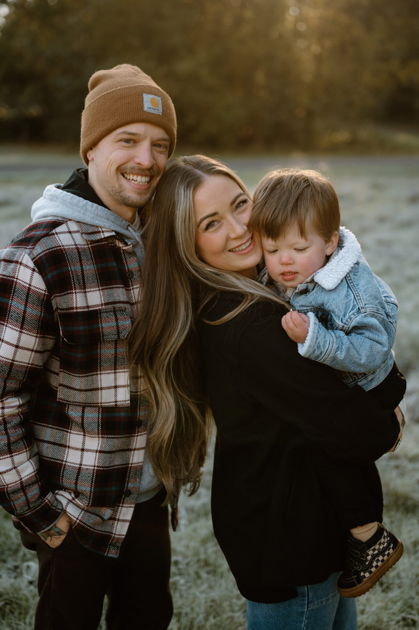 Fall family photos Vancouver Washington, Portland Or Family Photographer, what to wear family pictures, PNW, tattooed family