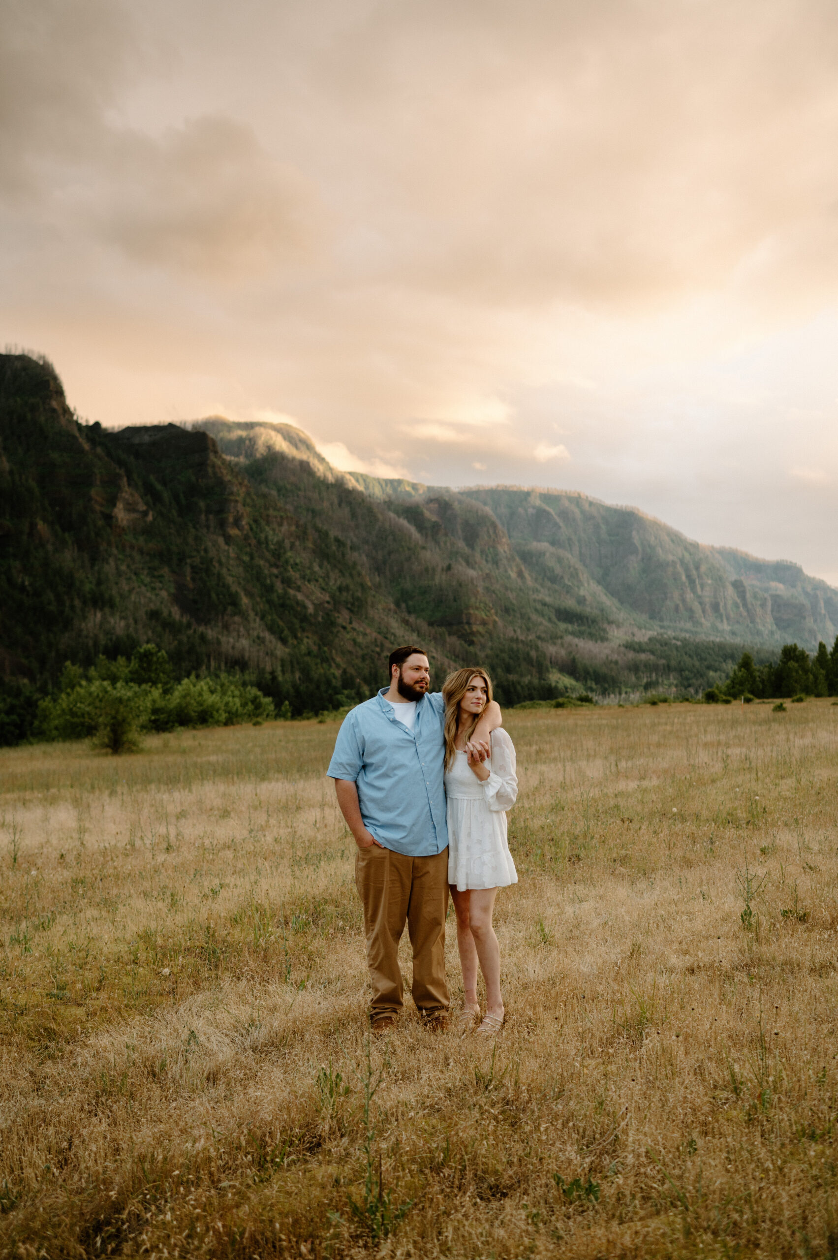 PNW Engagement Photos, Vancouver Wa wedding Photographer