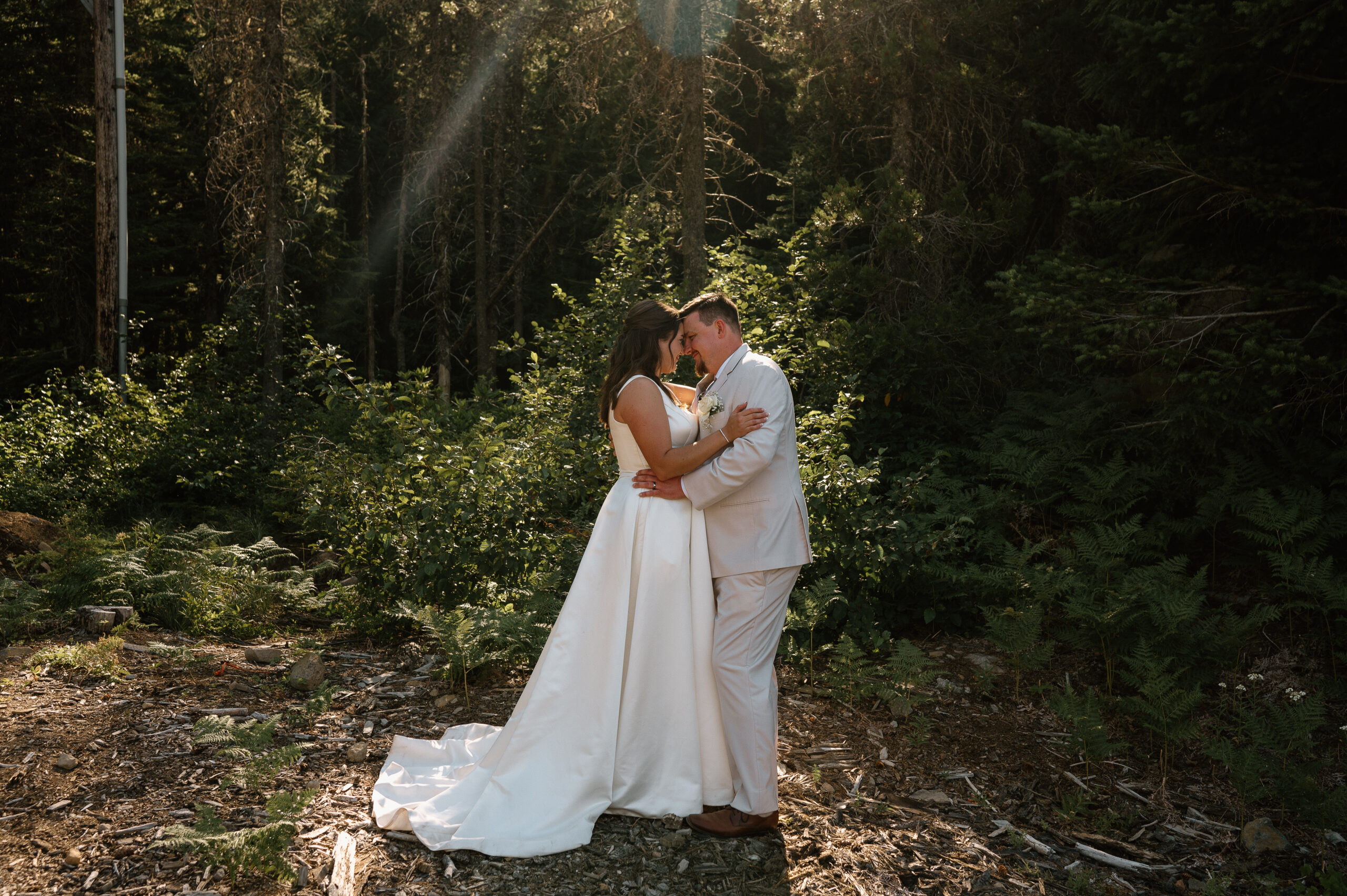 Portland OR Wedding Photographer Mt Hood Ski bowl, summer wedding Bridal Portraits Vancouver Washington  