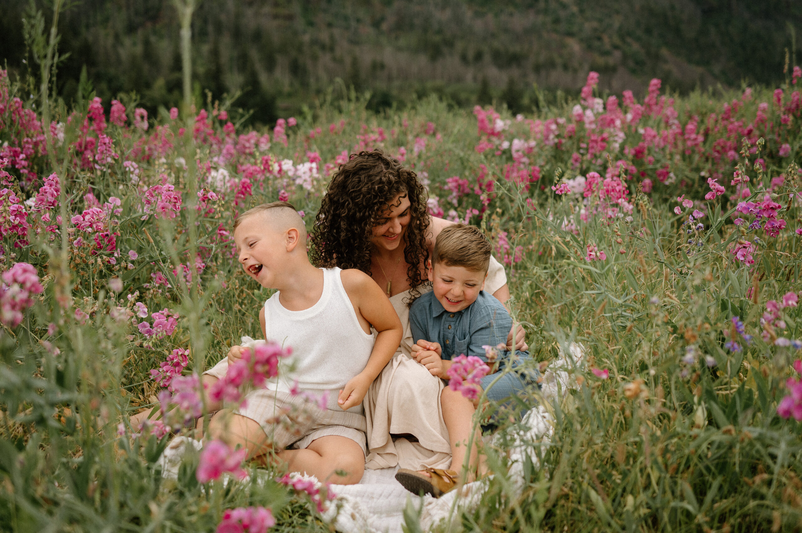 Mothers Day Mini Session by Portland Oregon Family Photographer 