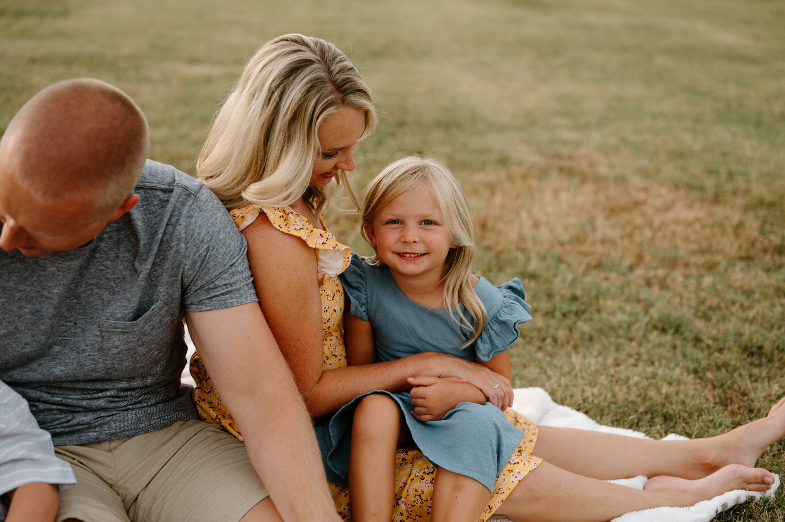 Family photos by Portland Or family photographer