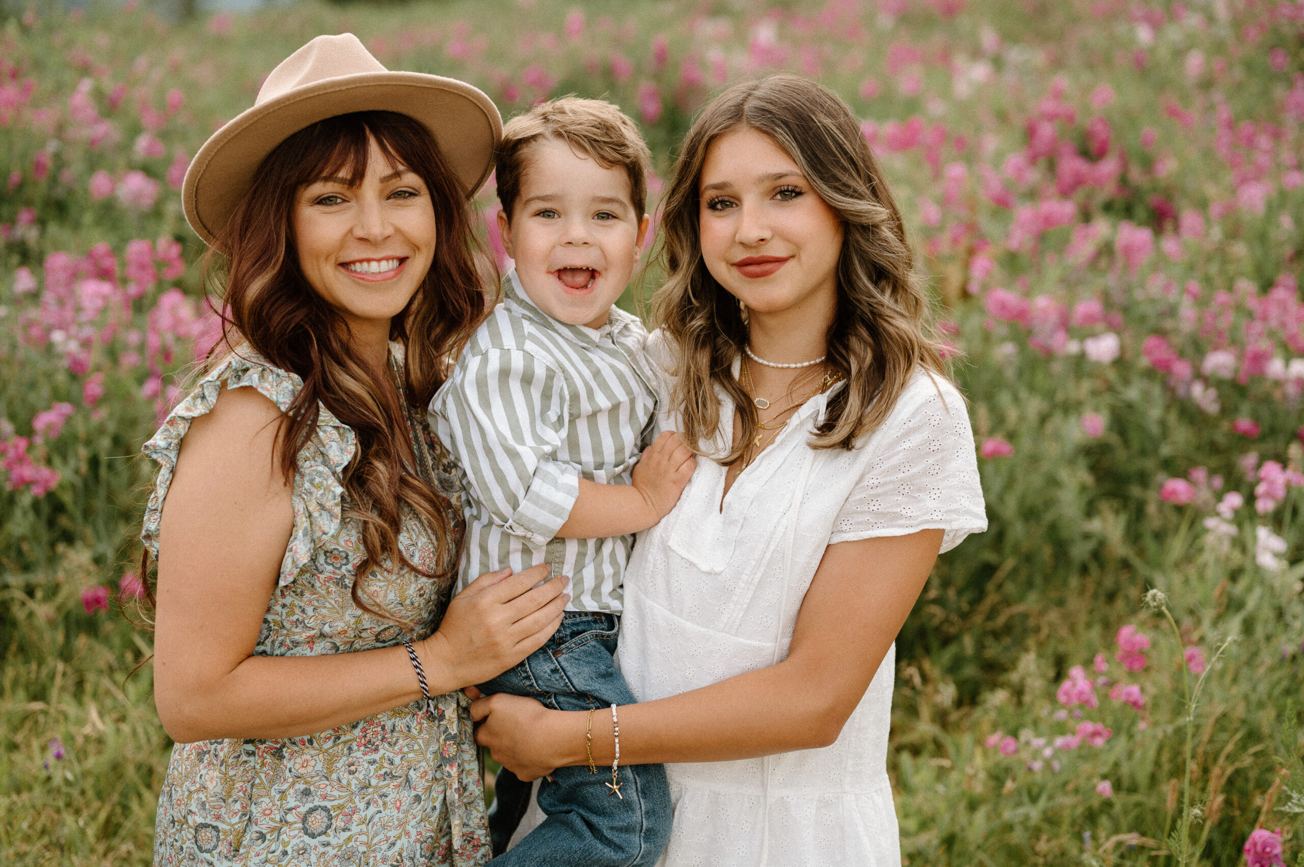 Mothers Day Mini Session by Vancouver Washington Family Photographer 