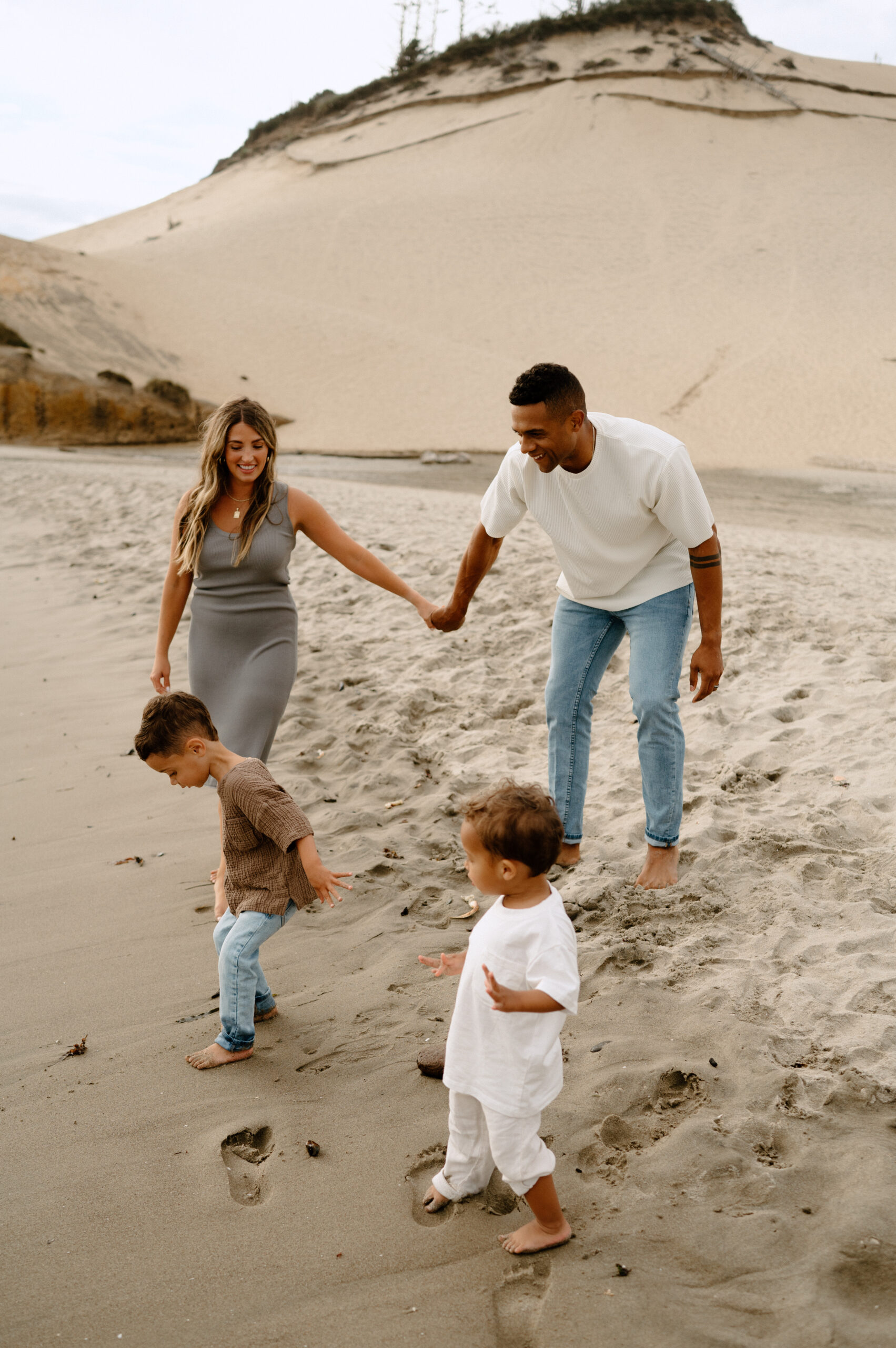 Oregon Coast Family Photography by PNW Family Photographer