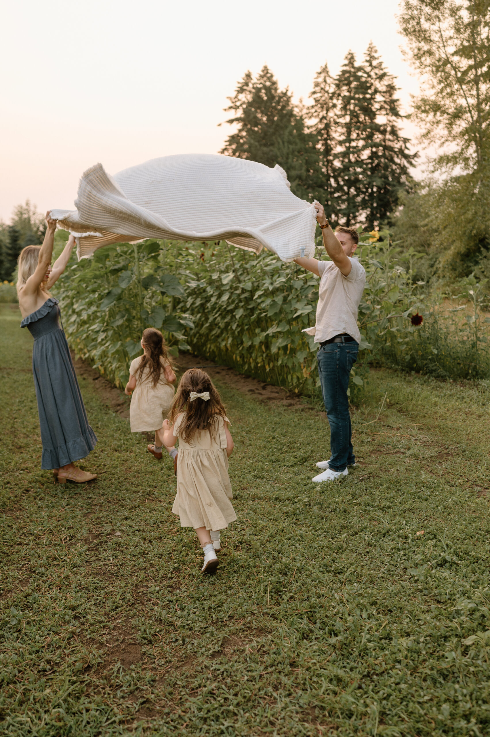 Family Photo by PNW Family Photographer Forgette Photo 