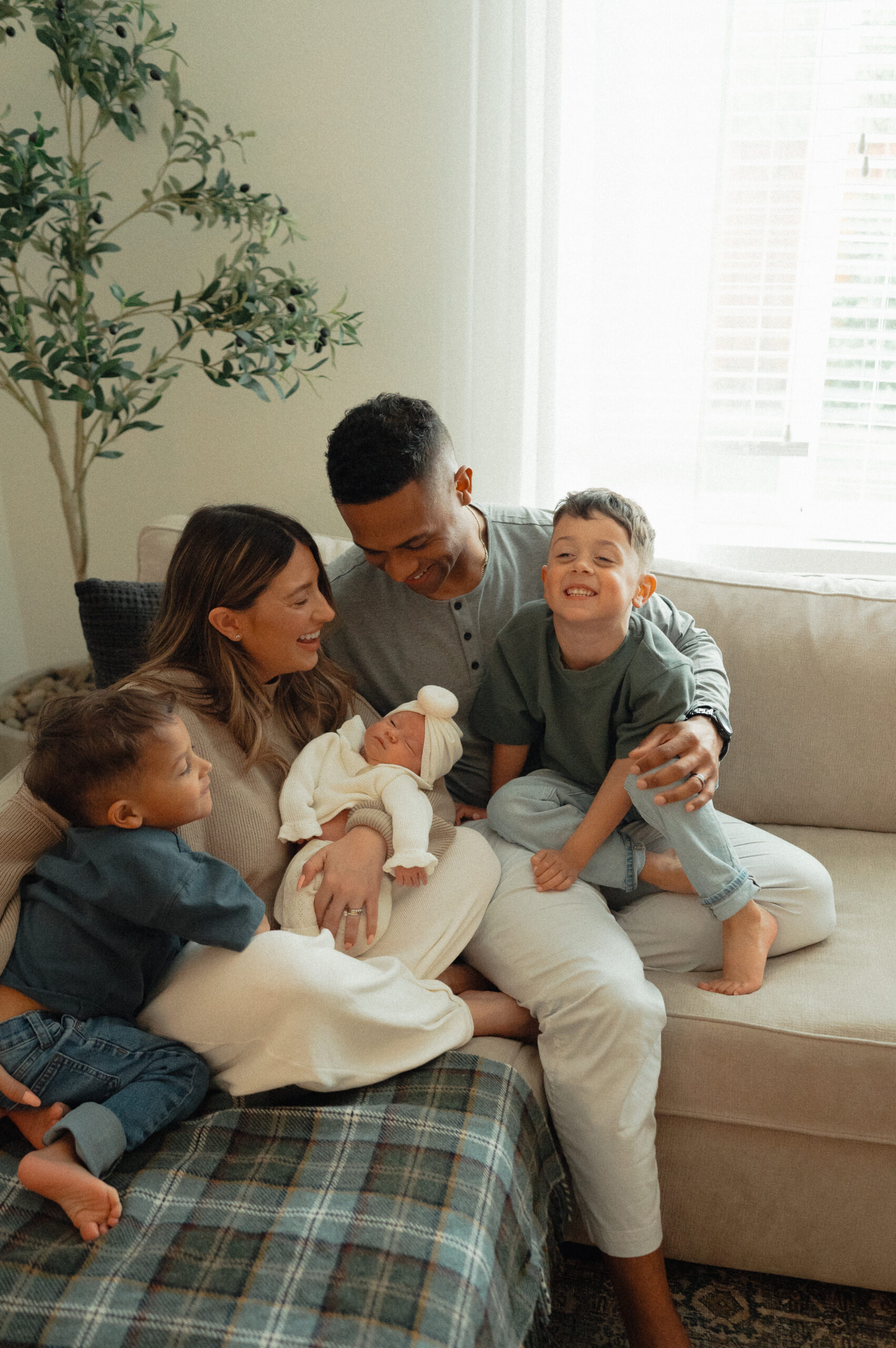 Vancouver Washington Newborn Photos 