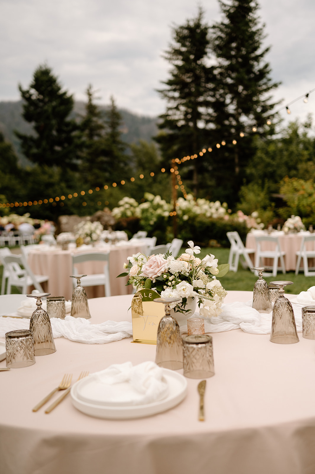 Cape horn estates wedding venue. Photo taken by PNW Wedding Photographer. 