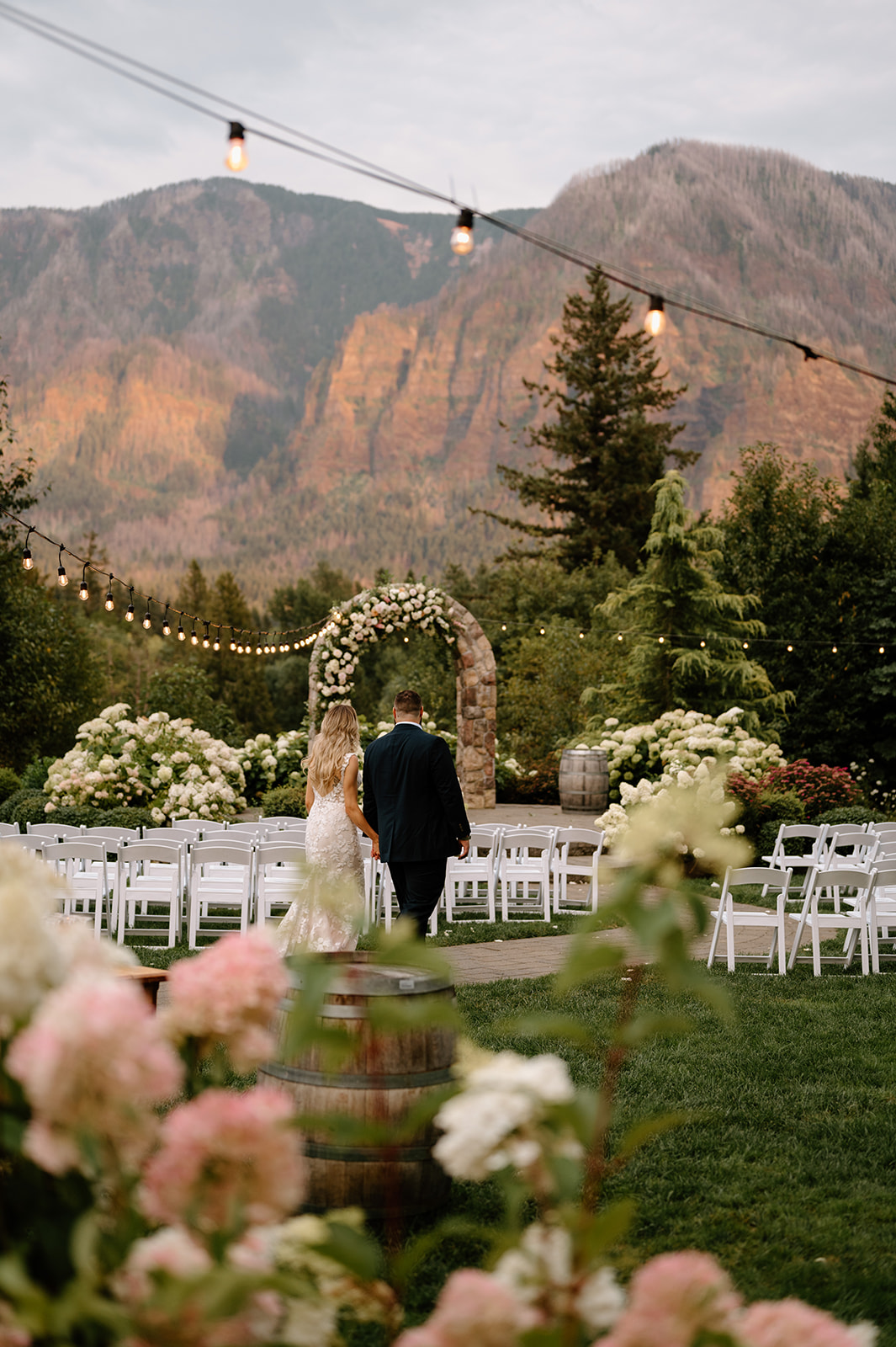 Cape horn estates wedding venue. Photo taken by PNW Wedding Photographer. 