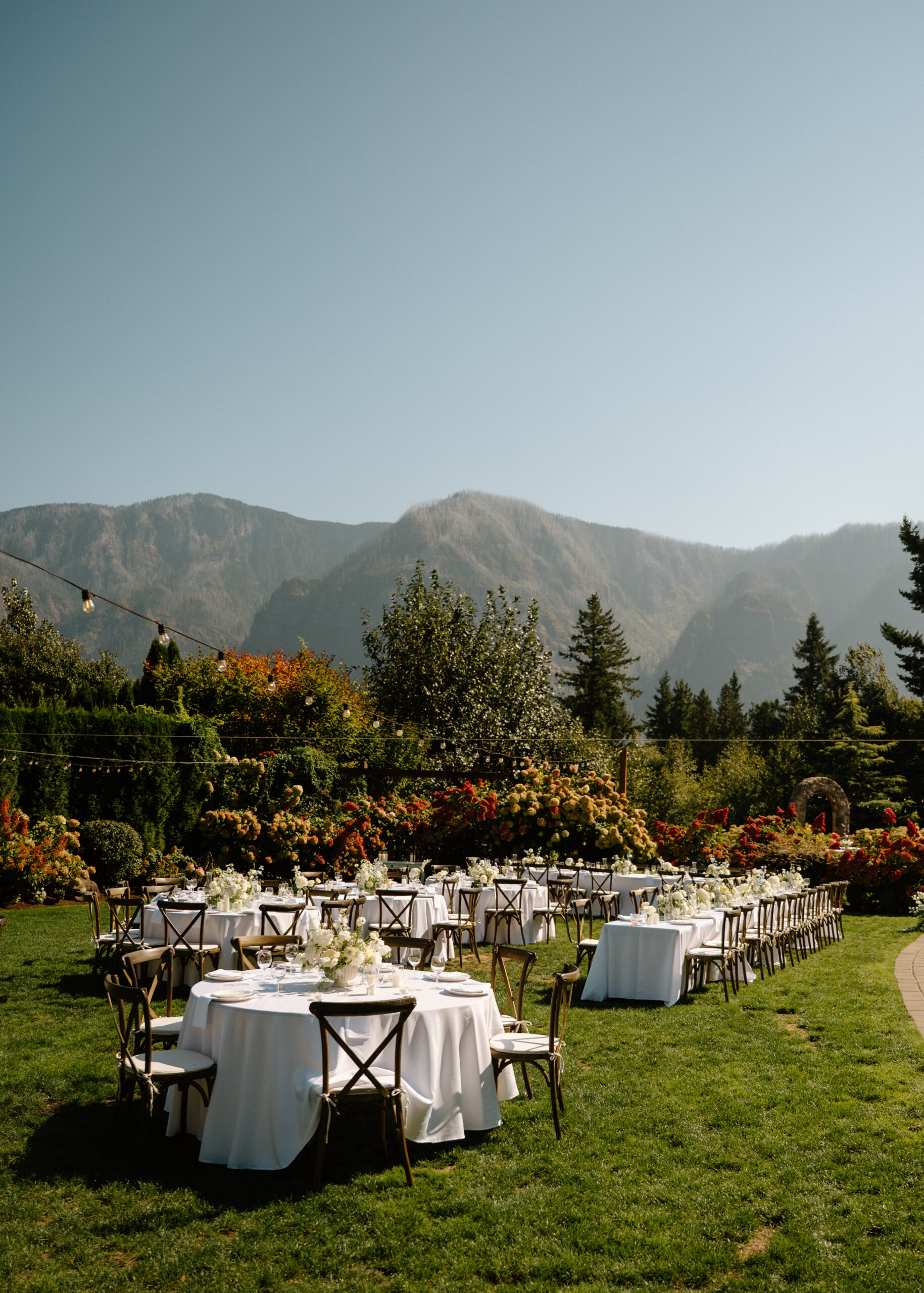 Wedding reception photograph taken by Oregon wedding photographer. 