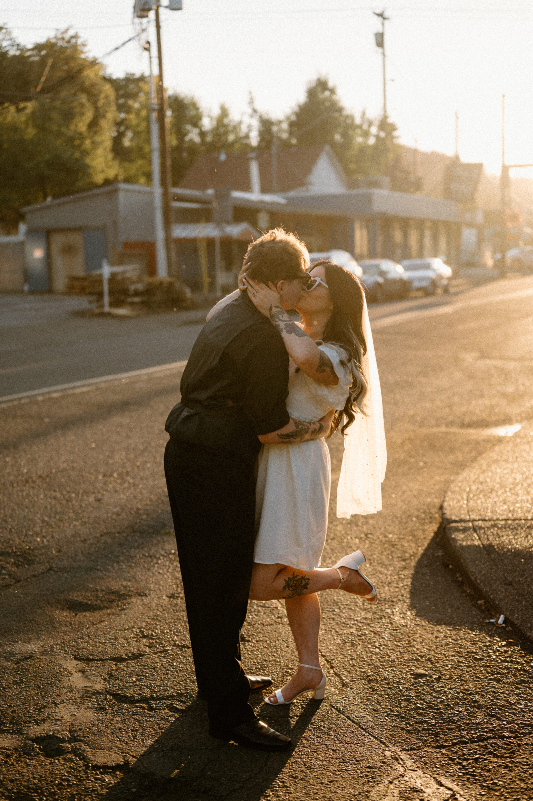 Bride and groom portrait taken by Oregon wedding photographer 