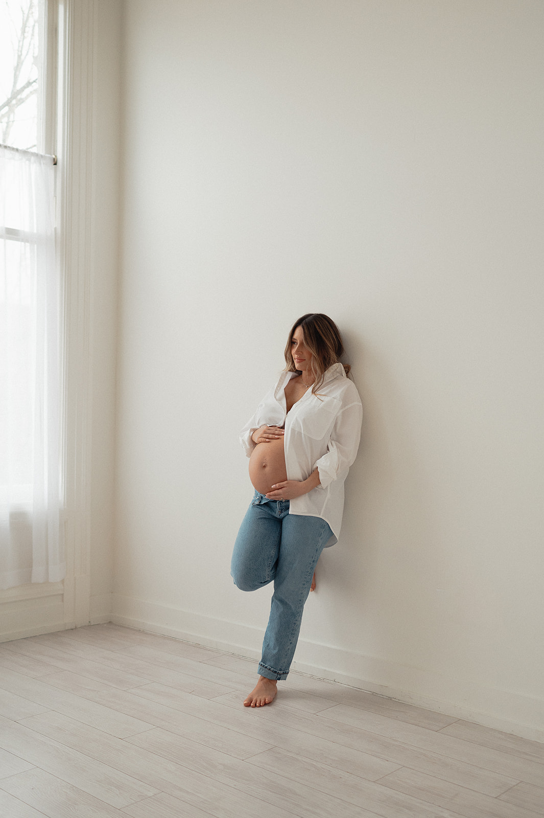 Maternity photograph taken by Vancouver, Washington maternity photographer. 