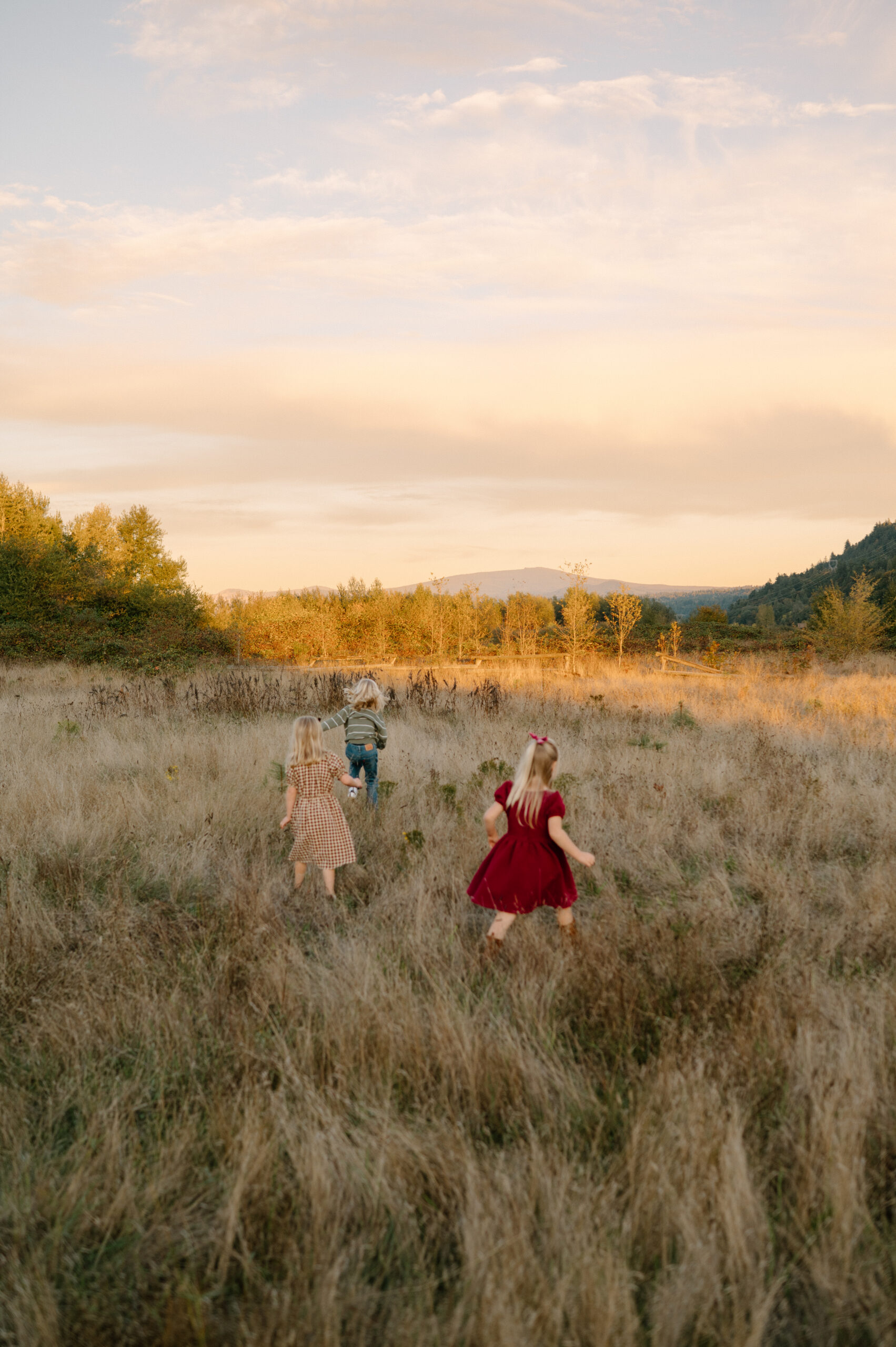Portrait of kids by Vancouver, Washington family photographer