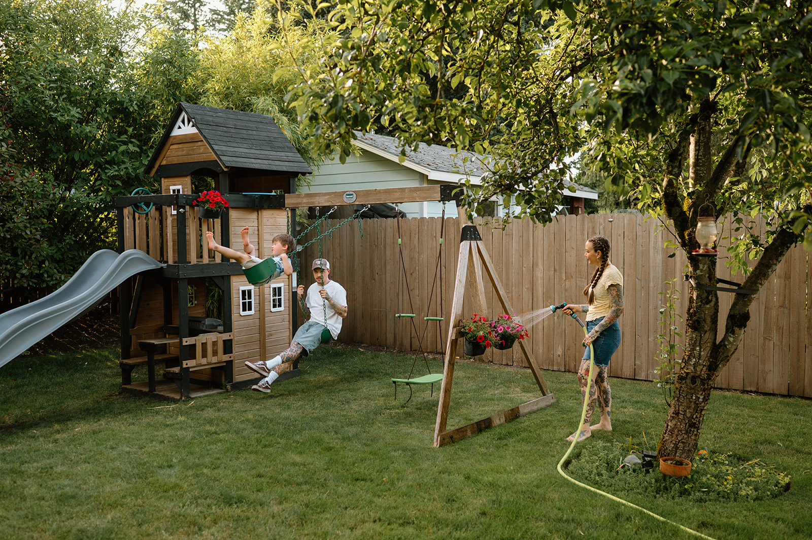 Family portrait in backyard taken by PNW family photographer.