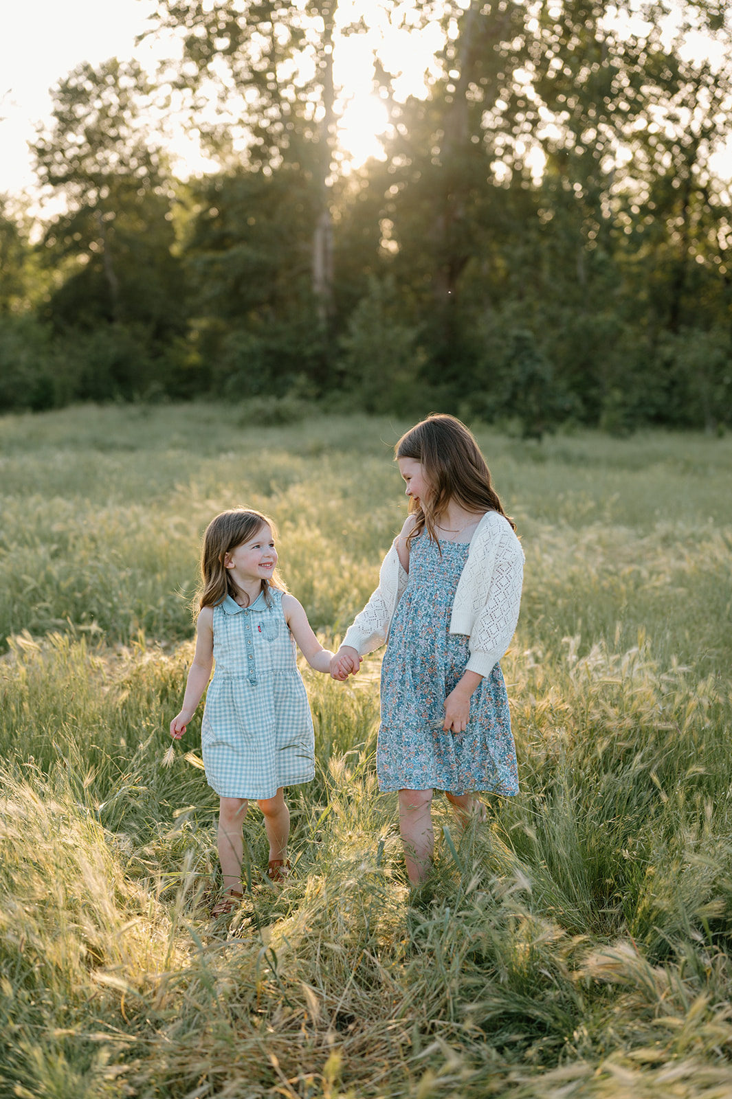Sibling photograph taken by Vancouver, Washington family photographer.